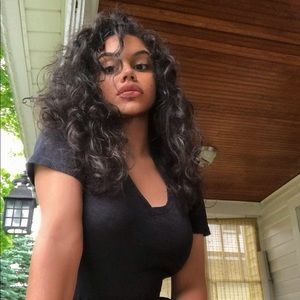 Meet your Posher, Bella